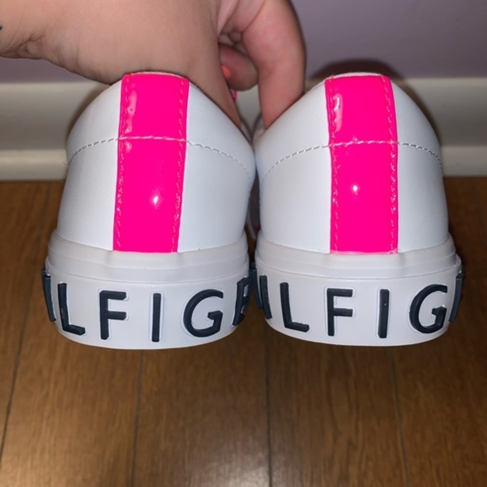 NWOT Tommy Hilfiger Flint 2 Hot Pink/White… - Picture 6 of 16